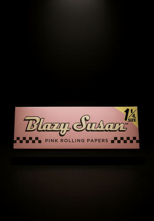 Blazy Susan Pink Rolling Papers (1¼ Size)