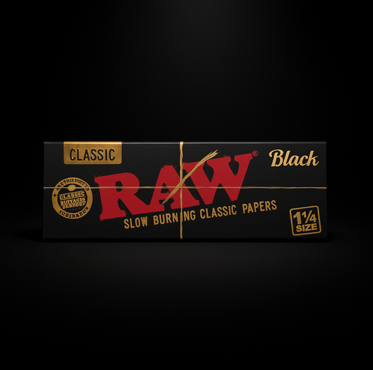 RAW Black Classic Rolling Papers (1 1/4 size)